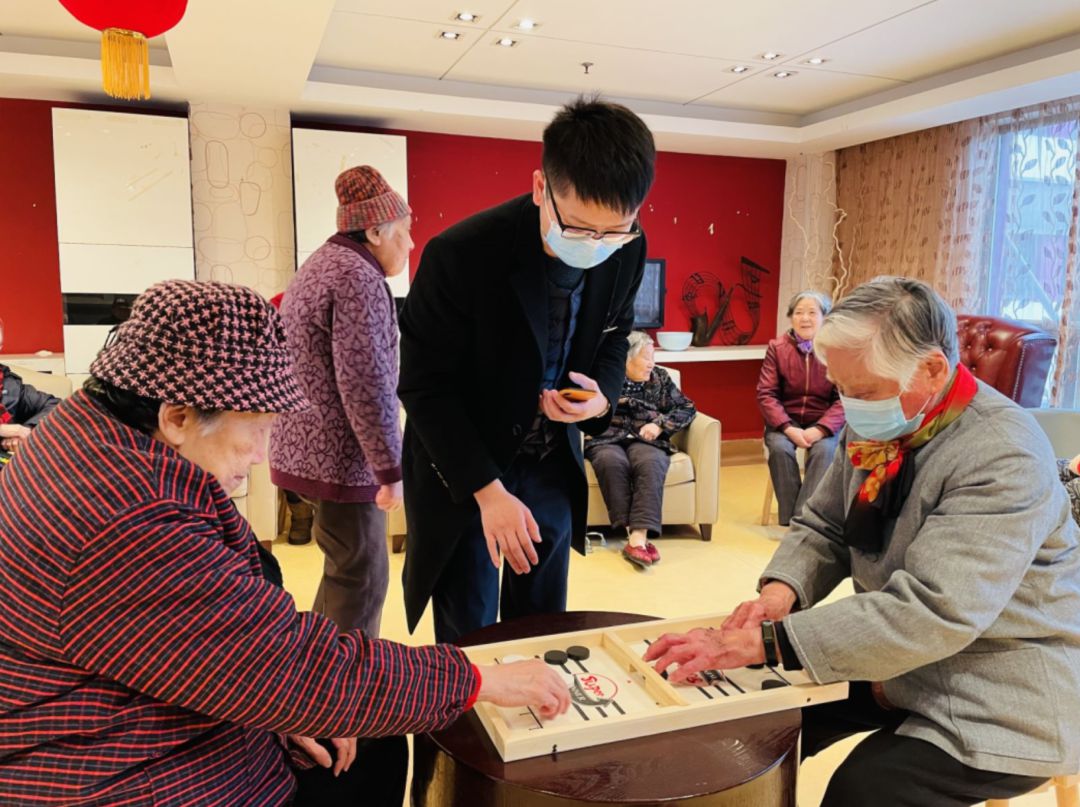 杨浦区委全会｜“幸福养老”在行动！深化多层次、多分类养老服务供给
